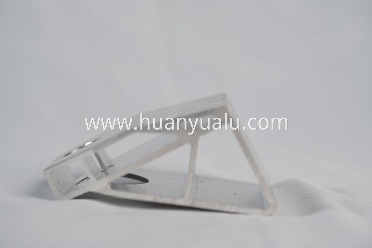 Battery tray